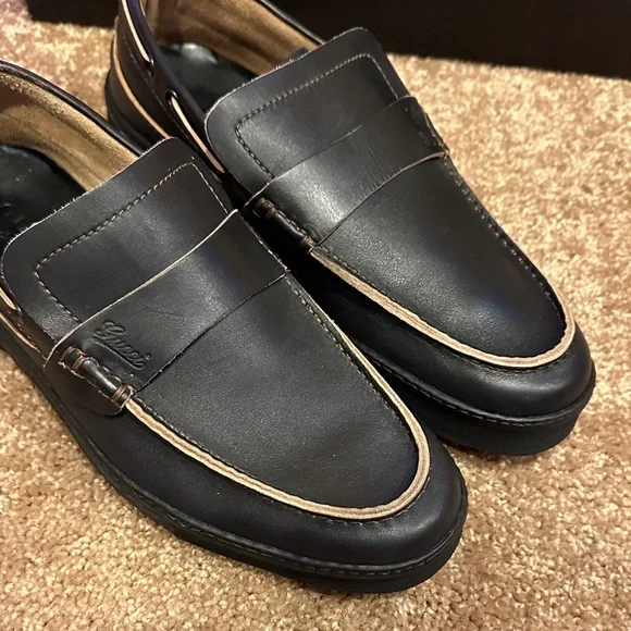 Gucci Men's Black Leather Slip-On Loafers - Picture 4 of 14